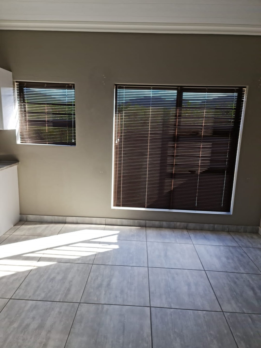 To Let 2 Bedroom Property for Rent in Albertinia Western Cape